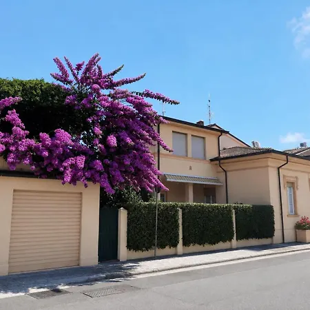 L'alice Holiday home Viareggio